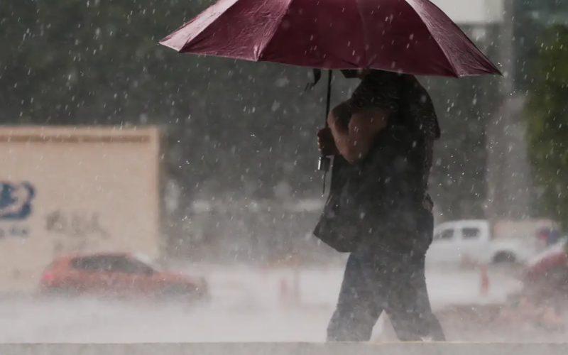 PREVISÃO DO TEMPO: Defesa Civil faz novo alerta para chuva no RS neste fim de semana | abc+