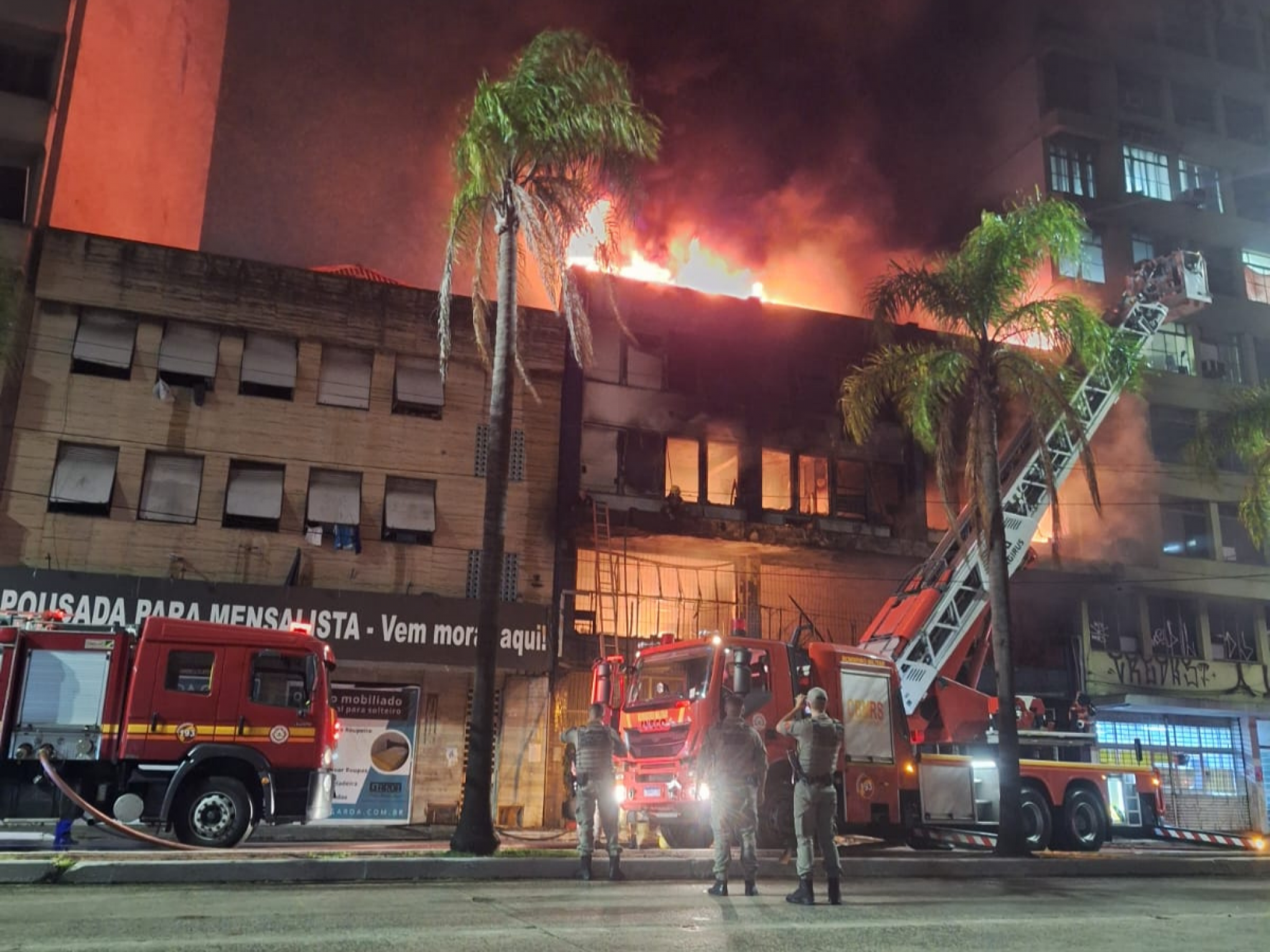INCÊNDIO: Pousada que pegou fogo em Porto Alegre venceu licitação para atender pessoas em situação de rua