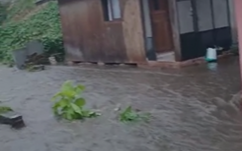 Casas alagadas em Canela