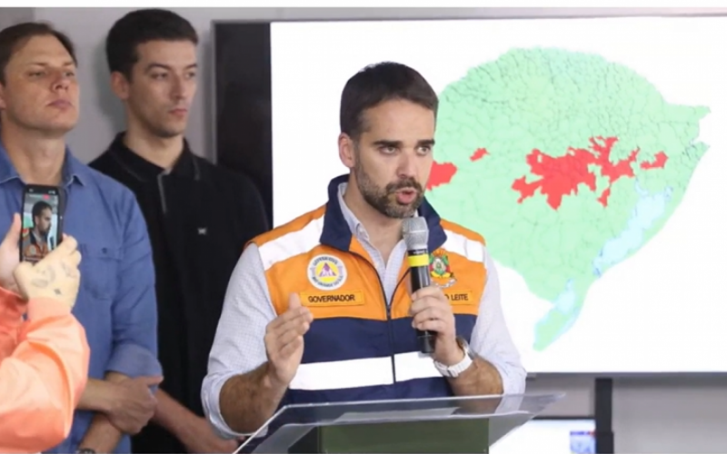 Durante coletiva, Eduardo Leite disse que iria solicitar alternativas para o Rio Grande do Sul | abc+