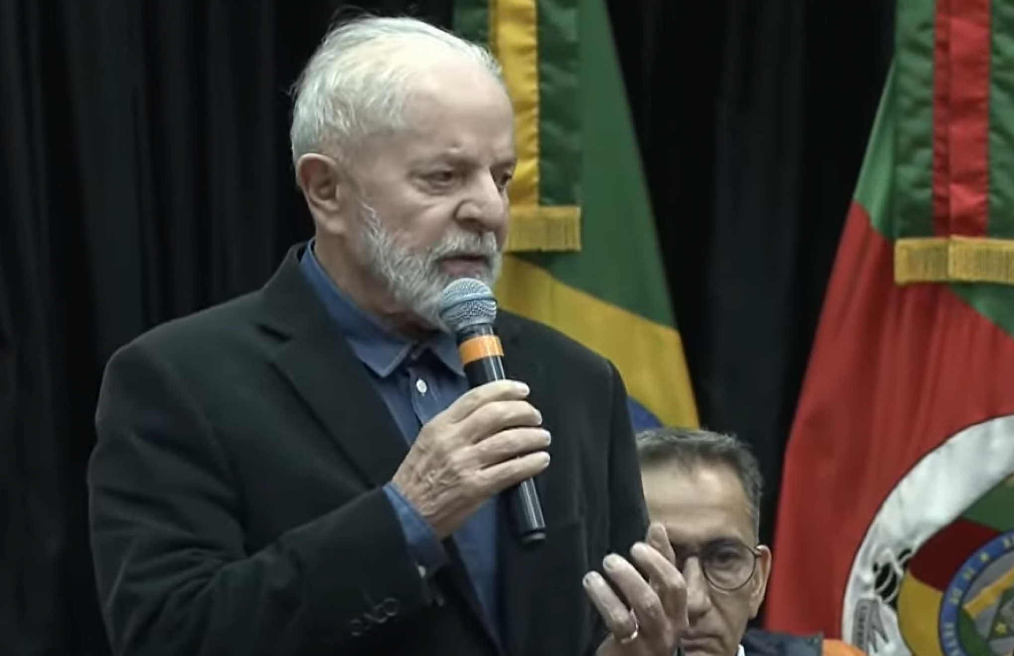 CATÁSTROFE NO RS: "Não faltará apoio do governo federal", diz Lula em São Leopoldo