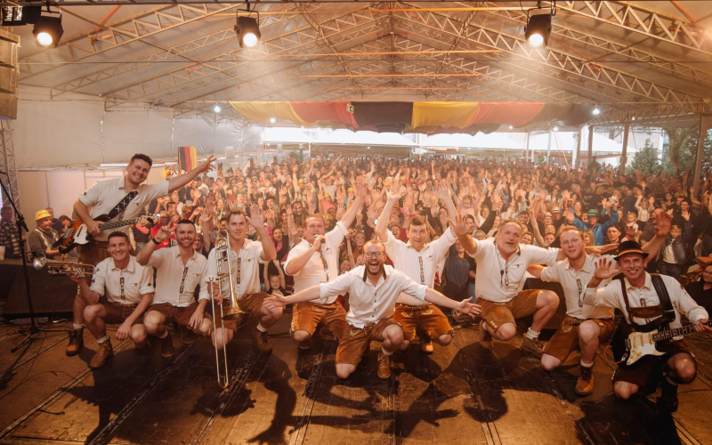 Orquestra La Montanara é uma das atrações da Nova Oktoberfest em N. Petrópolis