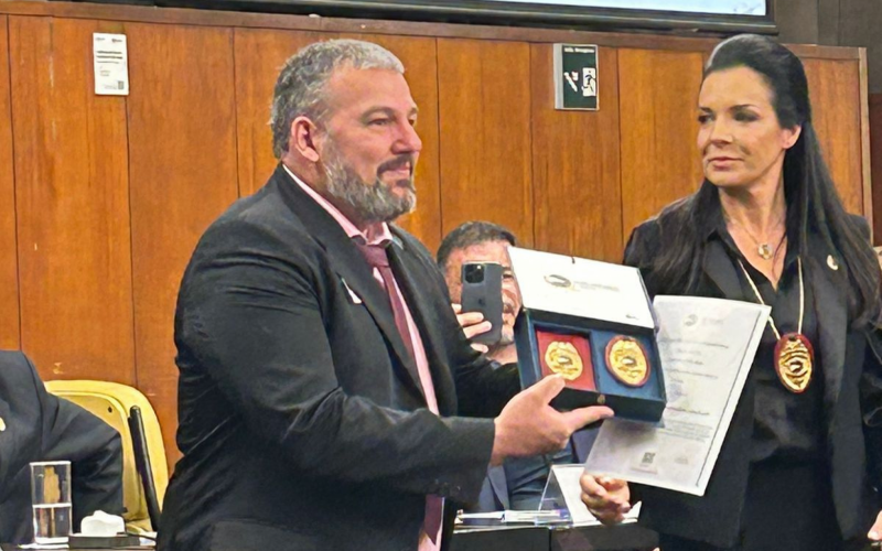 Alex Abel recebeu prêmio Martin Luther King na Câmara Municipal de São Paulo