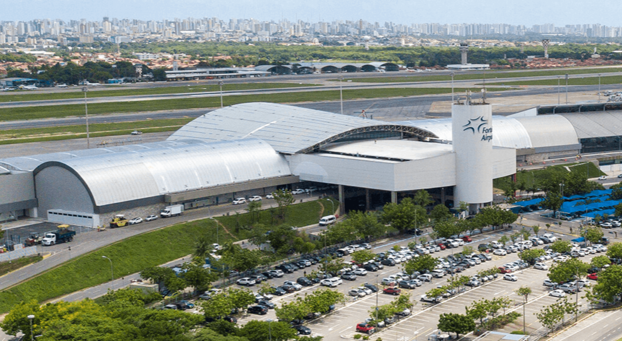 Homem armado em surto invade aeroporto da Fraport