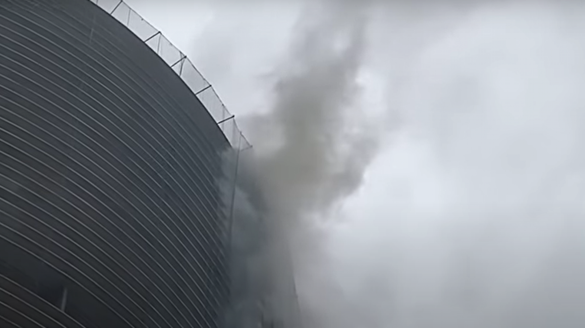 VÍDEO: Incêndio atinge histórico edifício Copan, no centro de São Paulo ...