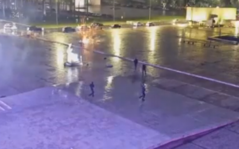 Vídeo mostra momento em que explosões acontecem na Praça dos Três Poderes; homem morreu | abc+