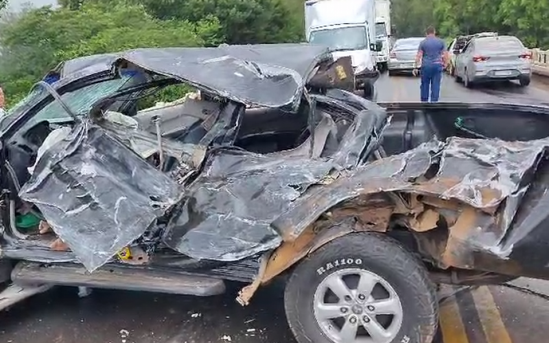 RS-118: Motorista morre em acidente com ônibus na região metropolitana | abc+