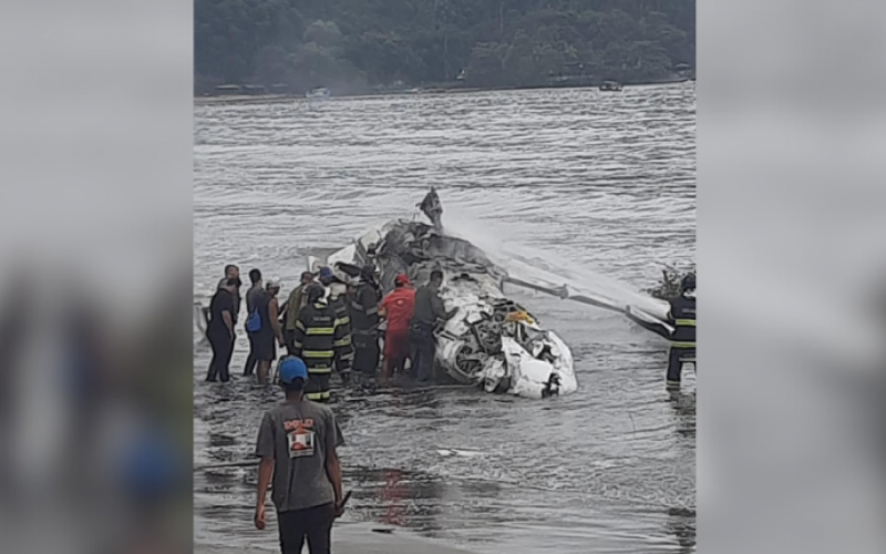 Queda de avião bimotor aconteceu em Ubatuba na manhã desta quinta-feira | abc+