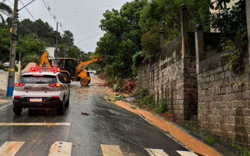 Chuva causou alagamentos e estragos em Santa Catarina nesta quinta-feira (16) | abc+