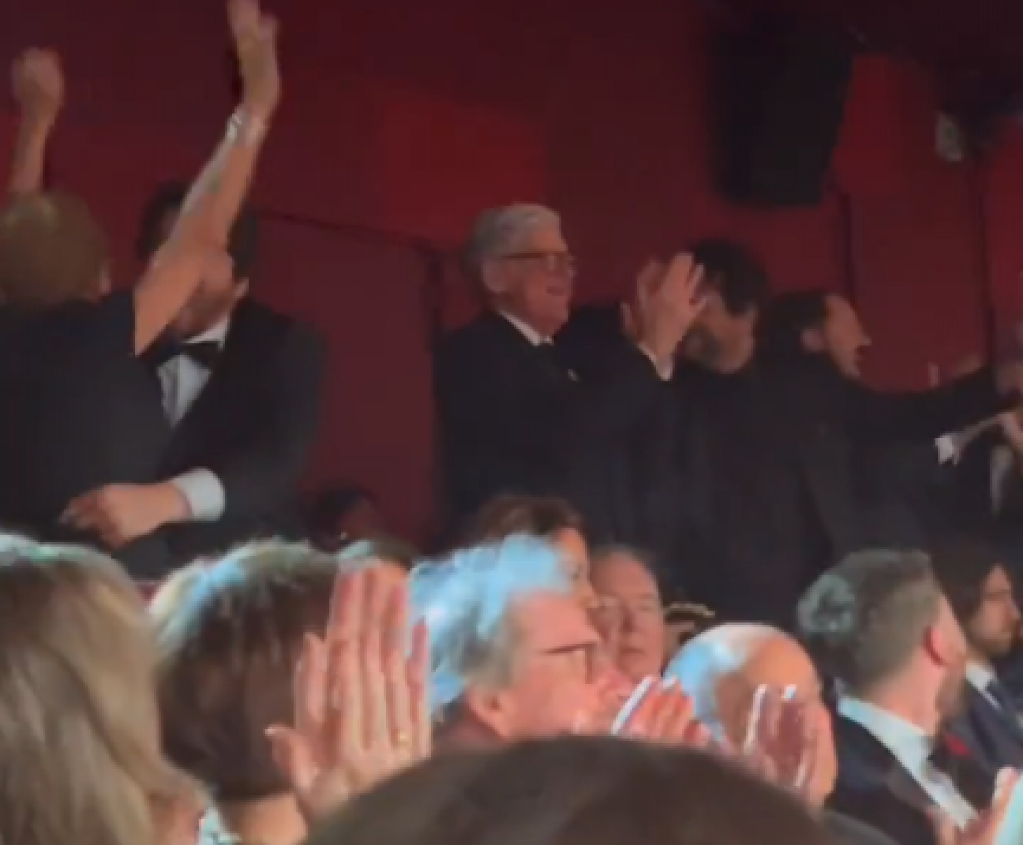Revista destaca vibração de brasileiros no Oscar como um dos melhores momentos não vistos: "Explodiram em aplausos"