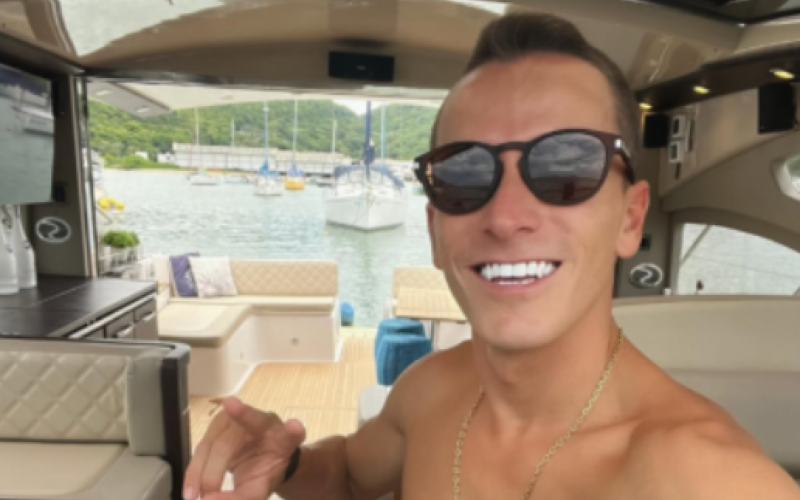 Empresário dono da lancha do clipe de "Descer pra BC" morre em Santa Catarina | abc+