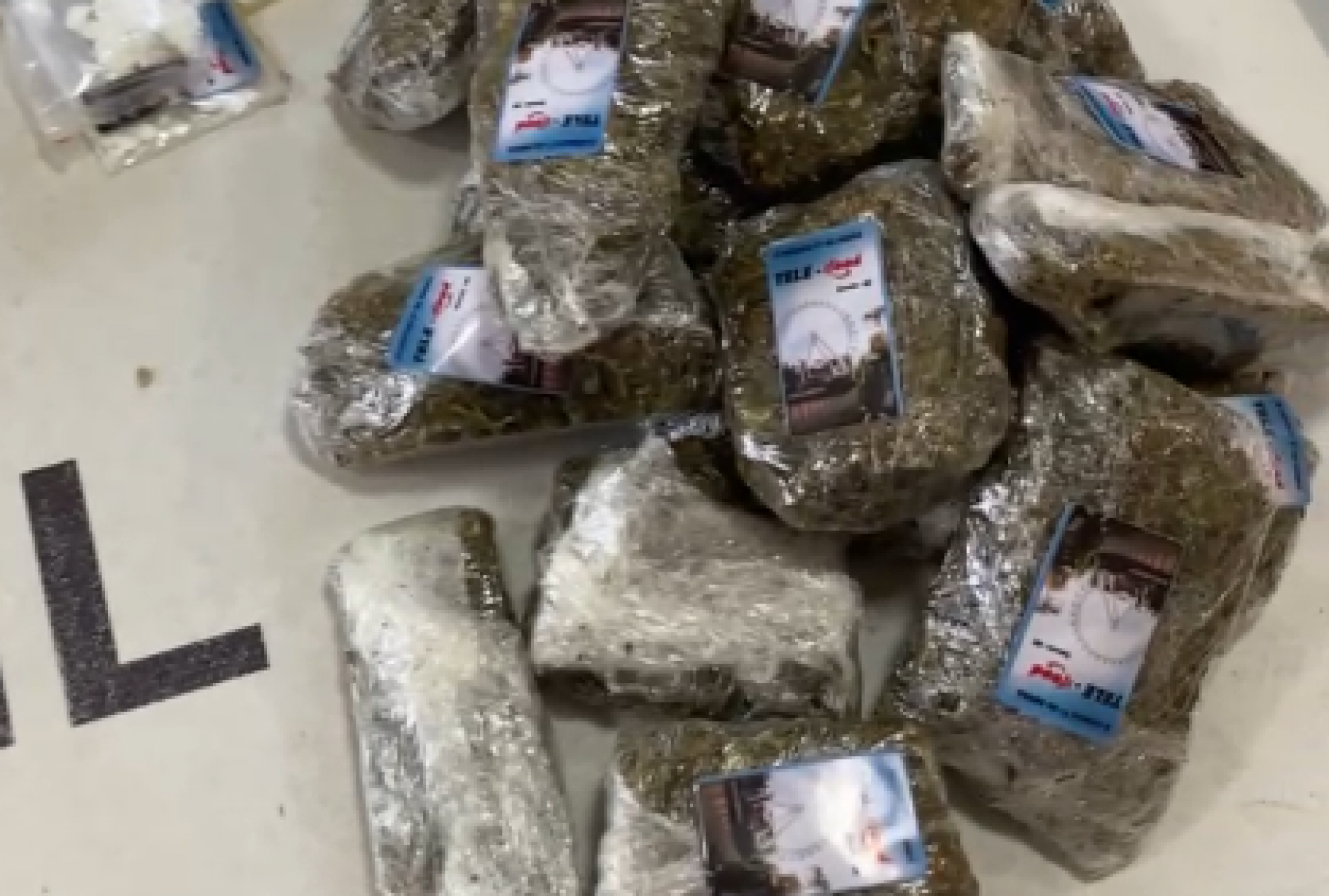 Polícia fecha ponto de tráfico de drogas em Canela