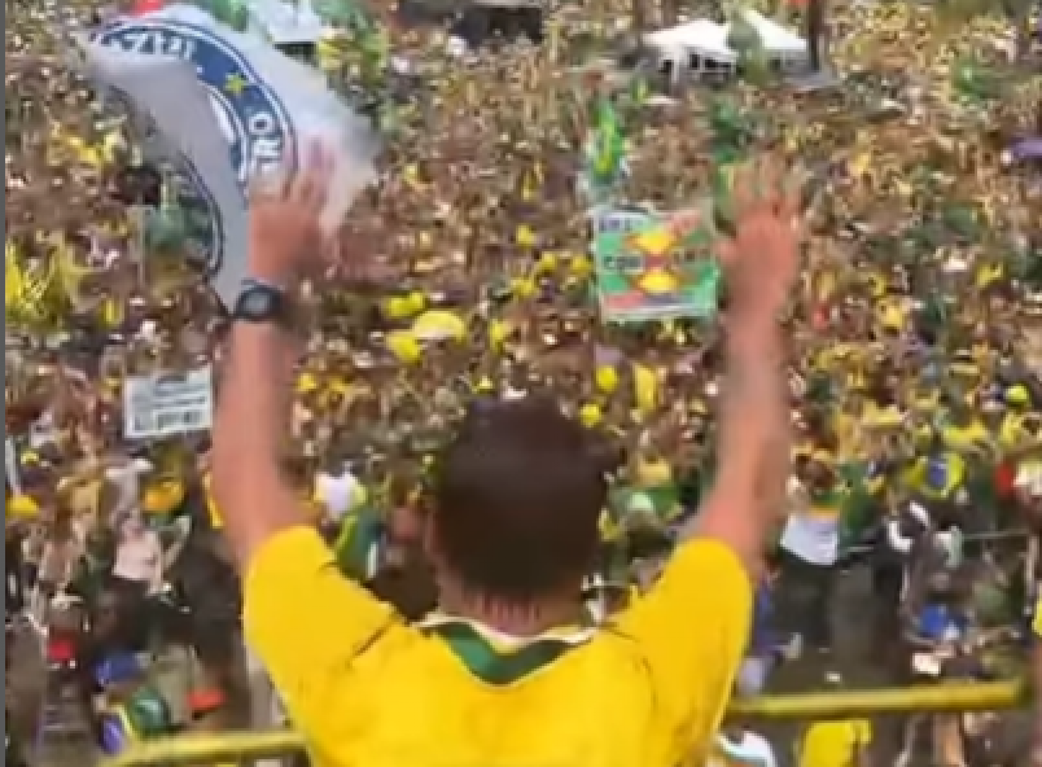 Bolsonaro diz em ato em Copabacana que será um "problema" para o STF "preso ou morto"