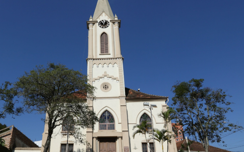 Igreja Evangélica de Confissão Luterana Três Reis Magos, no bairro Hamburgo Velho | abc+