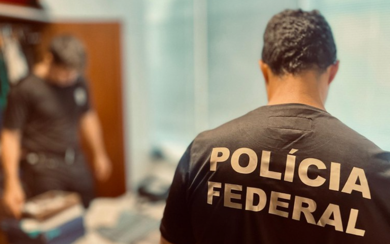 Polícia Federal cumpriu mandados de busca e apreensão em Canoas, durante a batizada Operação Undercover, na última quinta-feira (4) 