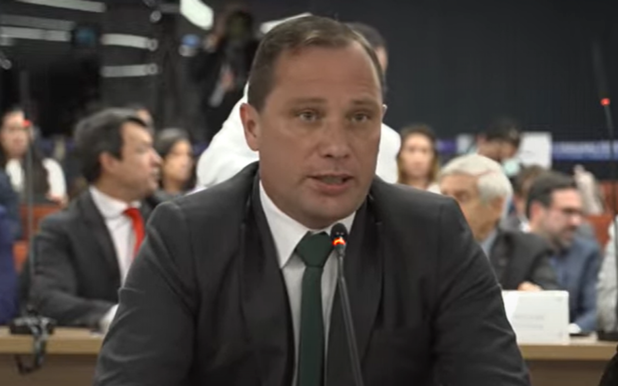 AO VIVO: STF inicia interrogatórios de Bolsonaro, Mauro Cid e mais seis réus por tentativa de golpe de Estado; assista