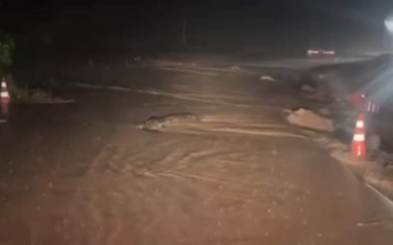 Chuva eleva nível de arroio e rodovia é bloqueada no RS | abc+