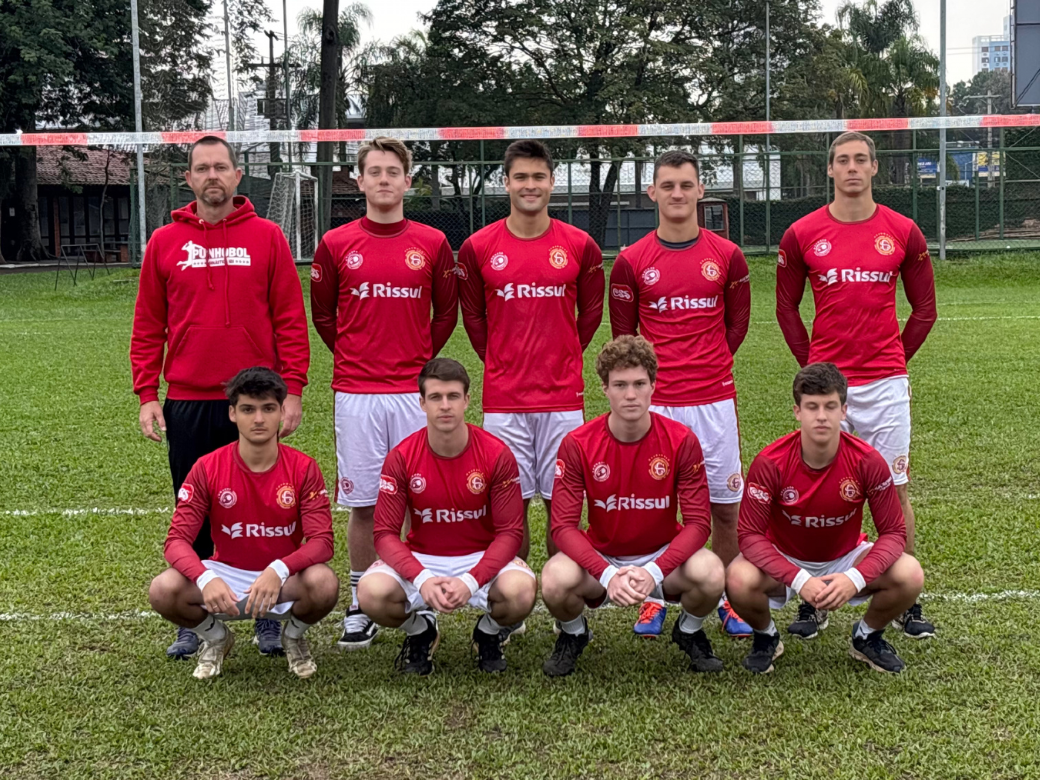 Time adulto da Sociedade Ginástica se prepara para o Mundial de Punhobol