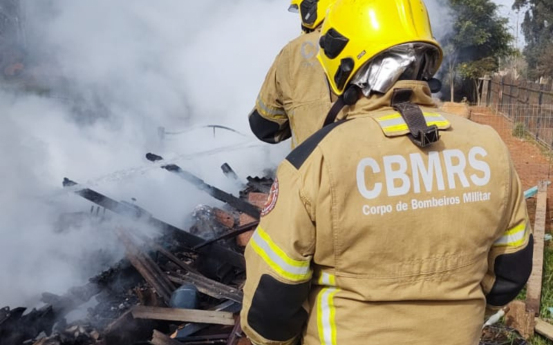 Incêndio destruiu casa nesta manhã em Parobé | abc+